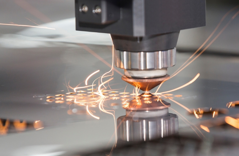 皮秒激光切割机切割胶皮效果与影响详解(含常见问题与工艺参数表)